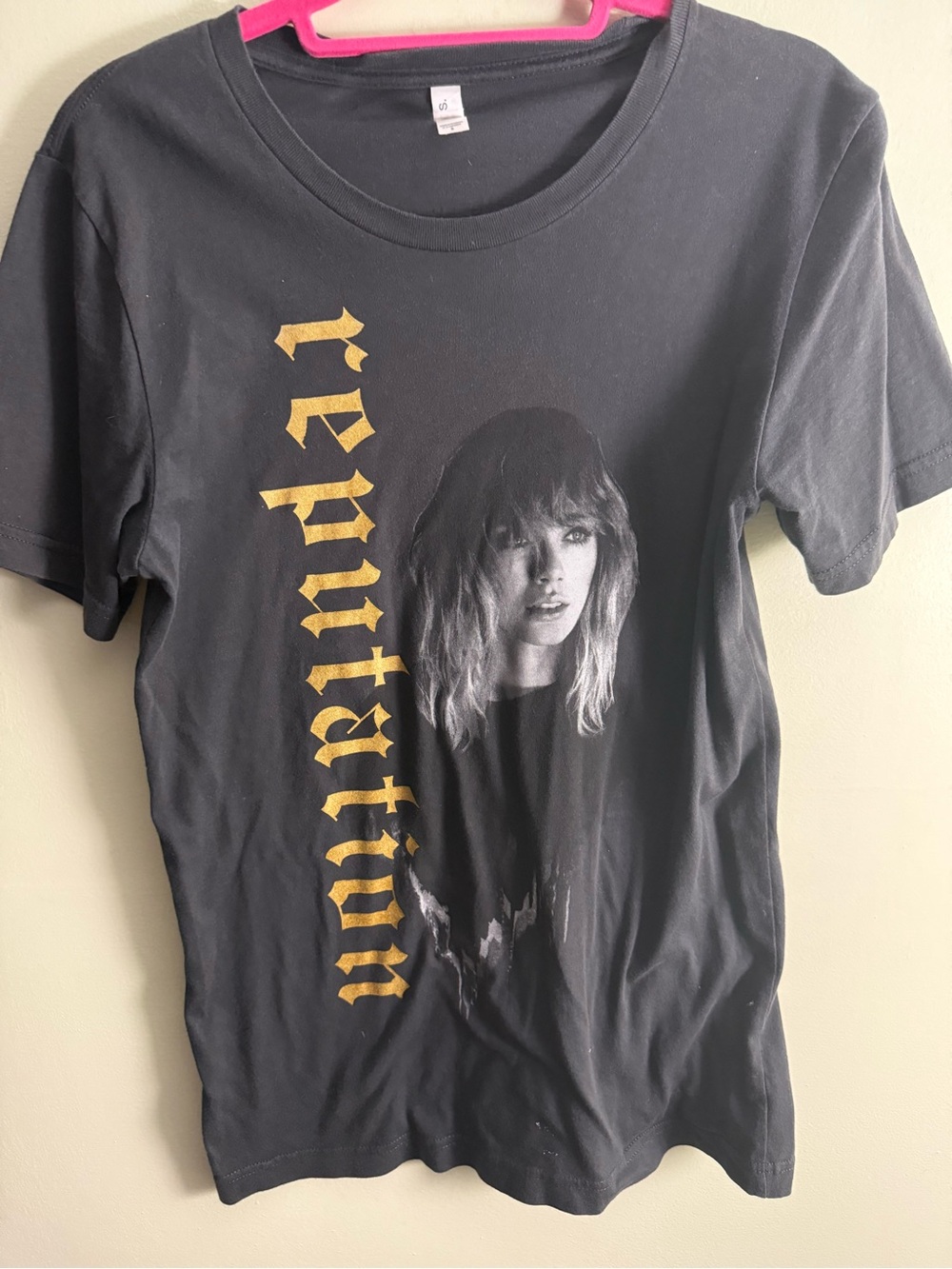 Taylor Swift Authentic Black Reputation Stadium Tour Tee S